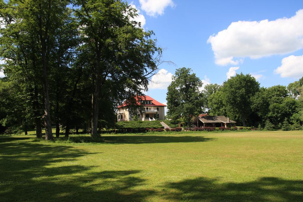 Palac Pozorty Bądki Buitenkant foto