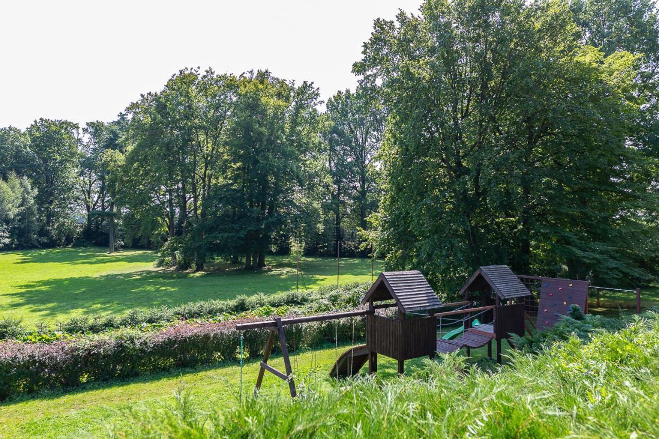Palac Pozorty Bądki Buitenkant foto